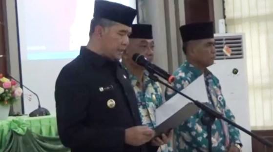 Capture Walikota Syarif Fasha Pimpin Pengambilan Sumpah 240 ASN
