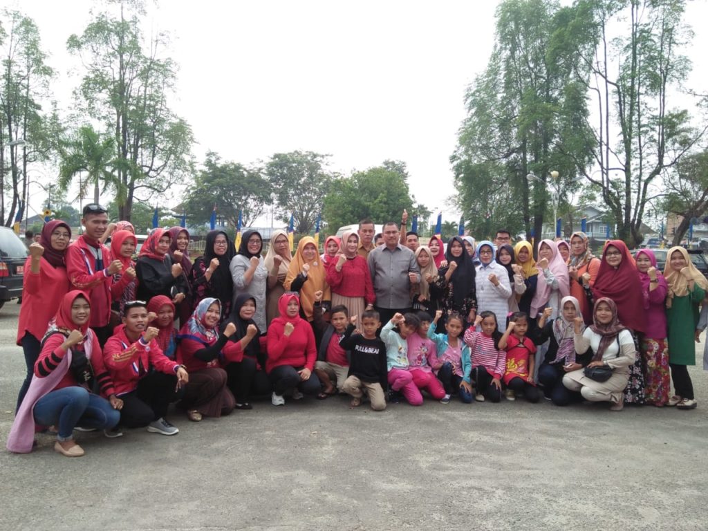 WhatsApp Image 2019-09-03 at 10.07.09 Bupati Bungo H.Mashuri Lepas Tim Jambore Kader PKK Bungo ke Tingkat Provinsi