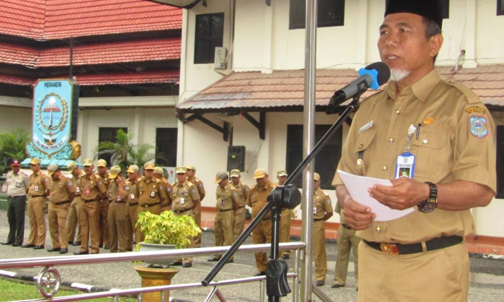 Wabup Merangin H Mashuri saat memberikan pengarahan