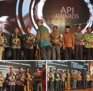 IMG-20191124-WA0003 Bupati Syahirsah Terima Penghargaan API Award Tahun 2019