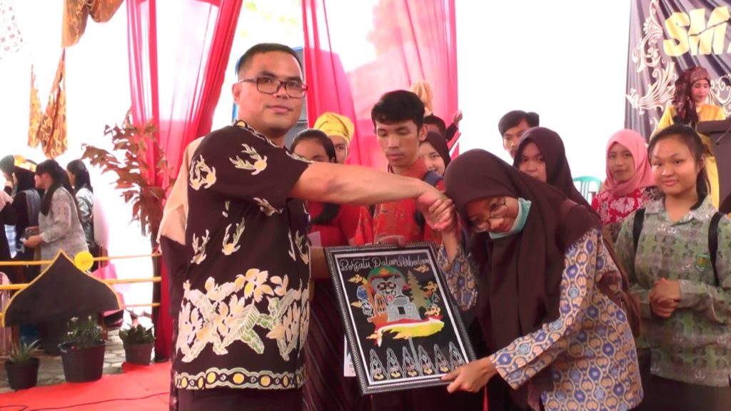 IMG-20191128-WA0008 Pentas Seni dan Bazar SMAN 2 Bungo Berlangsung Meriah