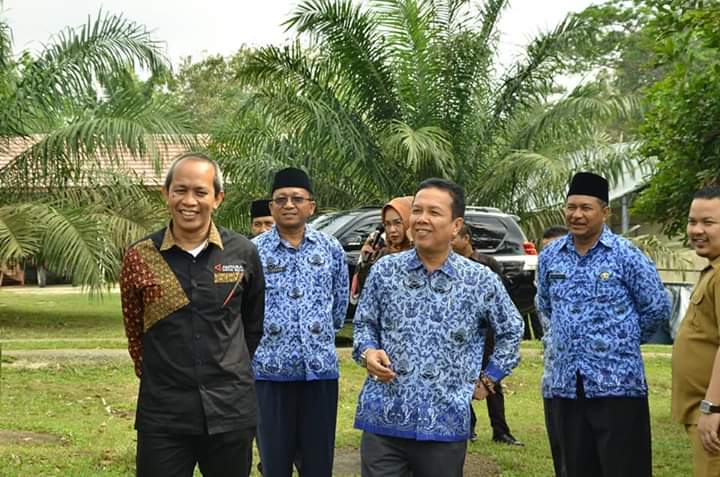 Bupati Syahirsah Tinjau Potensi Pengembangan Ternak di Sungai Baung