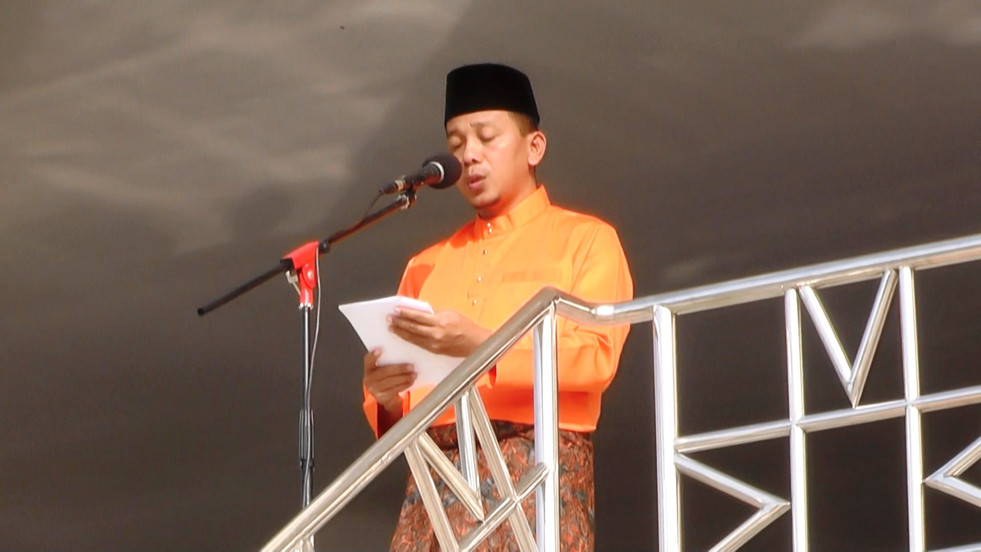 Wabup Apri Pimpin Upacara HUT Provinsi Jambi ke-63