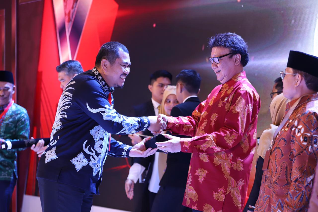 SAKIP Award 2019, Bupati Terima Penghargaan dari Menpan RB