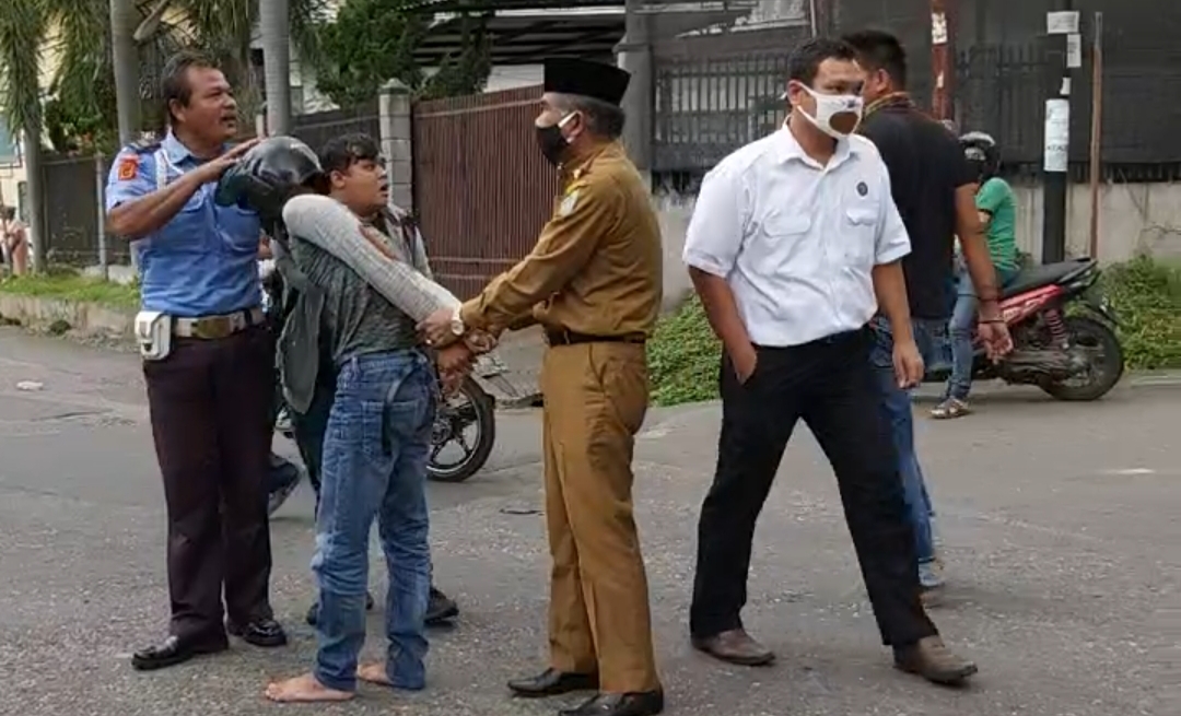 Dua Pelaku Di Tangkap Warga