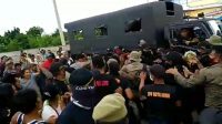 20200517_135049 Video:Satpol PP Kota Jambi Bentrok Dengan Pedagang Pasar