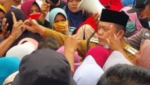 20200527_195323 Terkait Desakan Sang Kades Mundur,Bupati Al Haris Minta Waktu Dua Minggu
