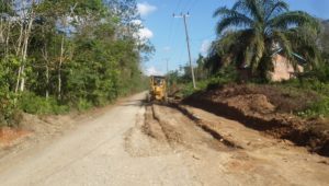 IMG-20200709-WA0055 Pengaspalan Jalan 6 Desa Pauh Timur Sarolangun Dikebut