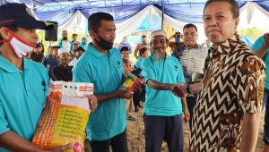 IMG_20200814_135804 Bupati Syahirsah Salurkan 14.488 Bibit Kelapa Sawit Kepada Poktan Maju Bersama