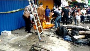 IMG_20200914_171918 Kebakaran di Ruko Gang Siku, Ditemukan Sosok Mayat Terjebak di Lantai 2 Ruko