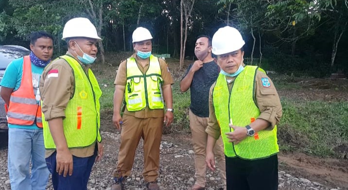 Bupati H. Al Haris Tinjau Pengerjaan Jalan Poros Muara Jernih Ke Muara Kibul
