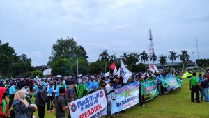 IMG-20201012-WA0011 Ribuan Buruh Padati Halaman Kantor Gubernur Jambi, Tolak UU Ominibus Law