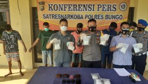 IMG-20201029-WA0003 Berhasil Gagalkan Peredaran Sabu, Satres Narkoba Polres Bungo Bekuk 5 Tersangka