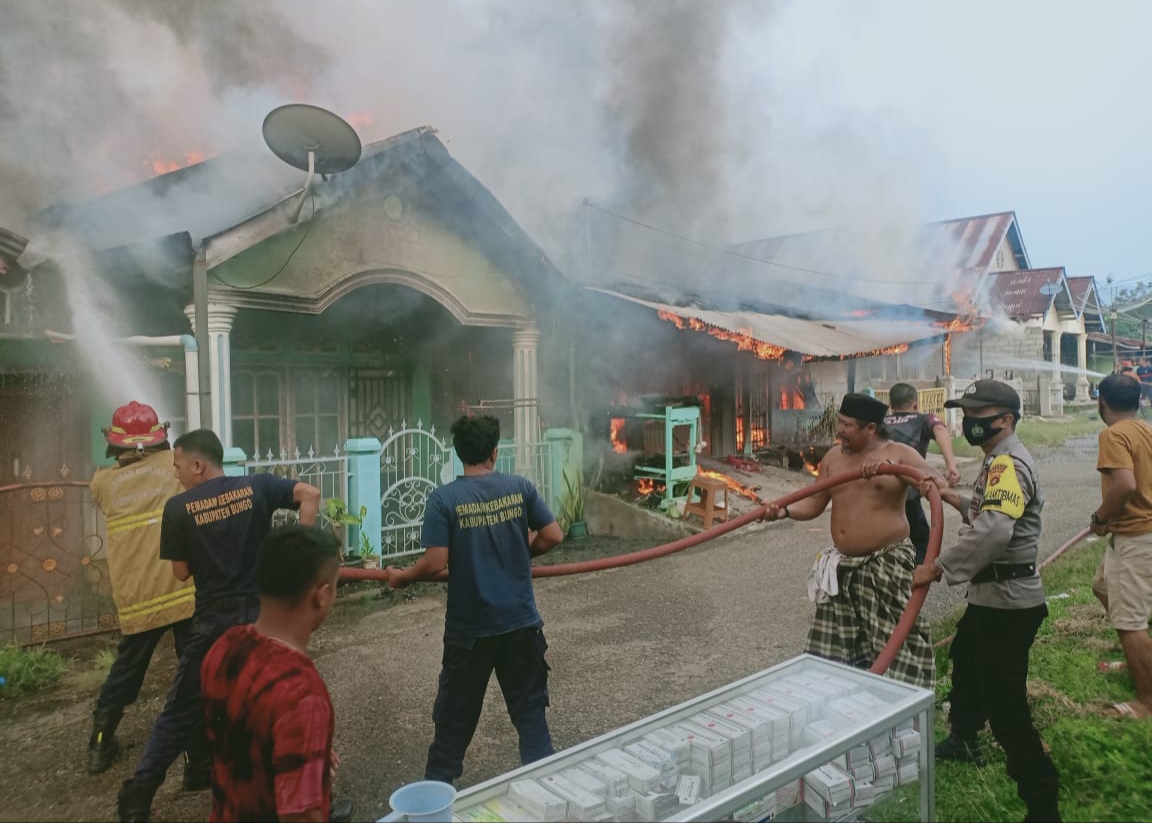 Si Jago Merah Menghanguskan Empat Rumah di Bungo