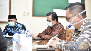 pjs_gubernur_jambi_2 Perkuat Penanganan Covid-19, Pjs Gubernur Jambi Ardy Daud Mengadakan Dengan Dinkes