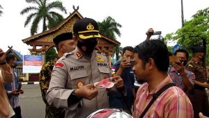 Kapolres Bungo Pimpin Apel Operasi Yustisi Patuhi Protokol Kesehatan
