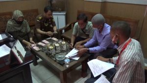 IMG-20201105-WA0015 Jaksa Terima Uang Pengganti dari Tersangka Korupsi Dana Desa