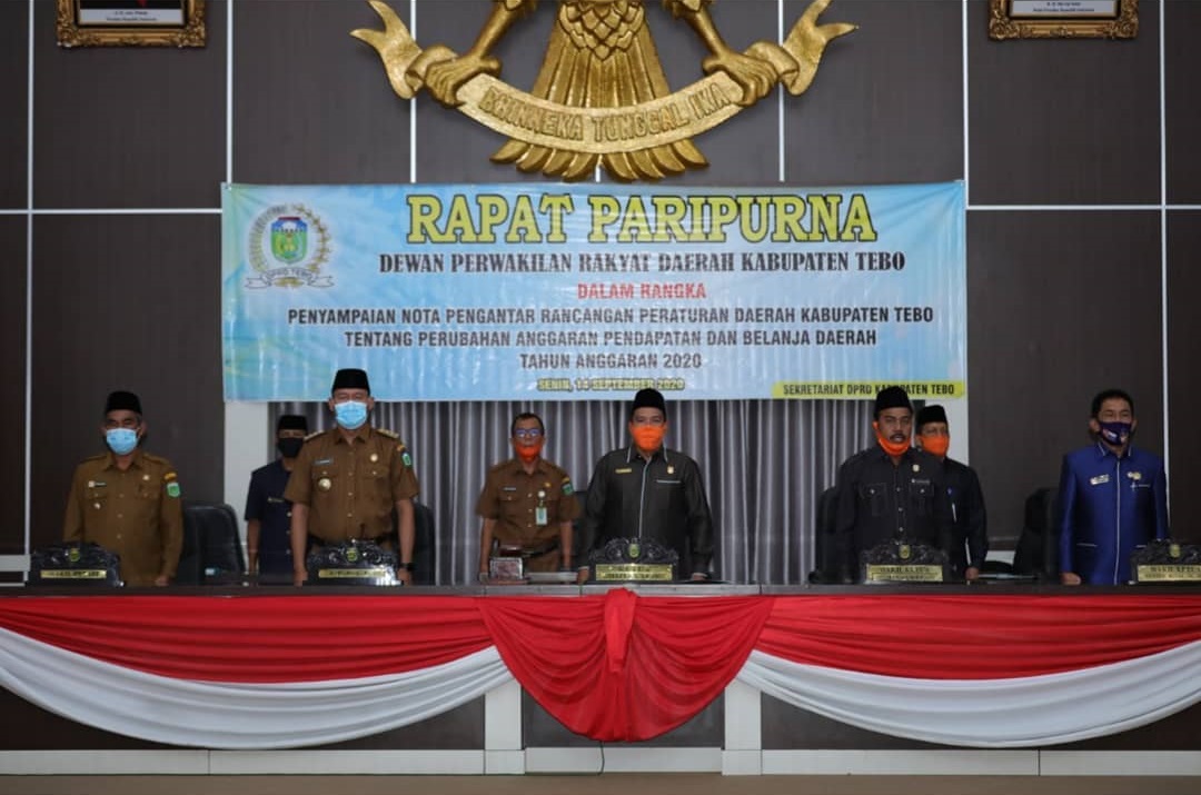 Bupati Sukandar Sampaikan Gambaran Umum Perubahan APBD 2020