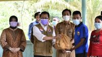 Pjs.Gubernur Jambi Salurkan Bantuan Alat Kesehatan Penanganan Covid-19