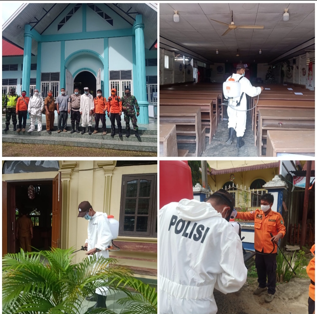 Jelang Natal, Penyemprotan Cairan Disinfektan Di Rumah - Rumah Ibadah Gencar Dilakukan