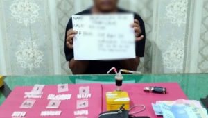 IMG_20210122_195227 Seorang Pengedar Sekaligus Pengguna Narkoba Diringkus Polisi