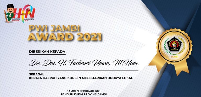 Gubernur Jambi, Sekda, Kapolda dan Dua Bupati Serta 5 Tokoh Pers Terima Penghargaan PWI Award