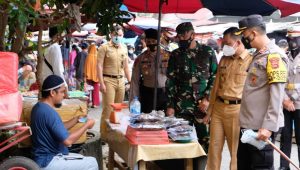 polresbungo Kapolres Bungo Bersama Forkopimda Bagikan Masker Gratis dan Himbau Warga Patuhi Prokes