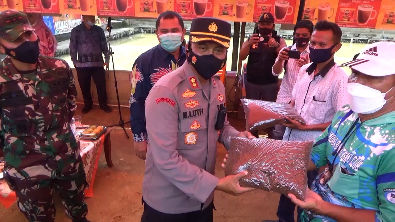Resmikan Kampung Tangguh, Kapolres Bungo: Meningkatkan Ekonomi Kreatif Ketahanan Pangan Budidaya Lobster