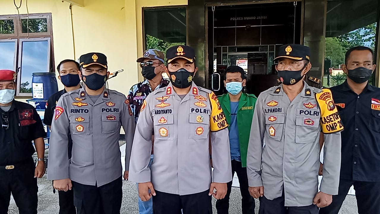 polres-muaro-jambi Jelang Perayaan Paskah, Porles Muaro Jambi Siagakan 300 Personel