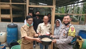 IMG-20210413-WA0019-640x358 IPTU Ivan Ripai Pimpin Rombongan Ikuti Pelatihan Budidaya Maggot