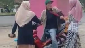 IMG_20210428_155405 Viral di Medsos: Seorang Pria Bertopi Gasak Pakaian di Toko Baju