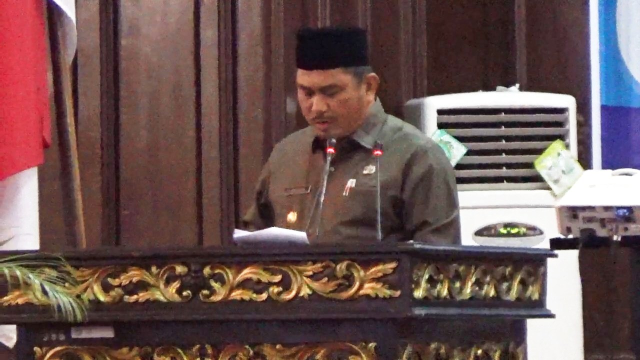 Bupati Mashuri Sampaikan Jawaban Atas Pandangan Umum Fraksi terhadap LKPJ Tahun Anggaran 2020