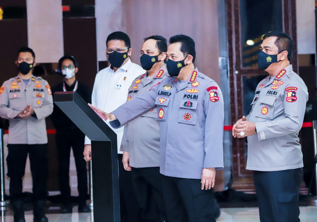 Lauching SP2HP Online, Kapolri: Semoga Tidak Ada Lagi Sumbatan Komunikasi
