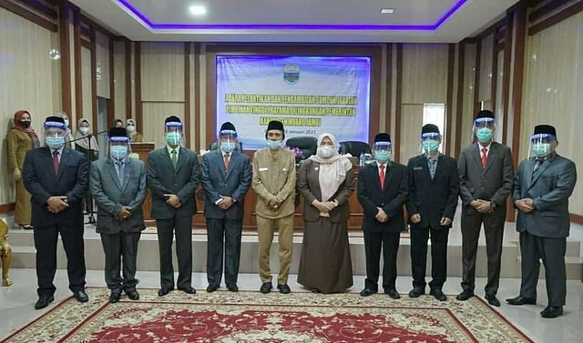 Bupati Masnah busro Lantik Delapan Pejabat Eselon II