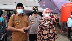 bupati Bupati Mashuri Dampingi Pj Gubernur Jambi Cek Pos Penyekatan Perbatasan Jambi - Sumbar