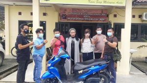 dua-waria Dua Waria Diamankan Polisi