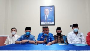 lampukuning_id_alharis Setelah Unggul PSU Pilgub Jambi di 88 TPS AL Haris lakukan konfrensi Pers di DPW PAN