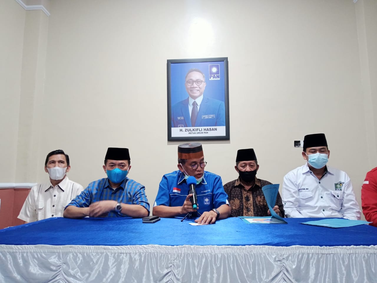 Setelah Unggul PSU Pilgub Jambi di 88 TPS AL Haris lakukan konfrensi Pers di DPW PAN