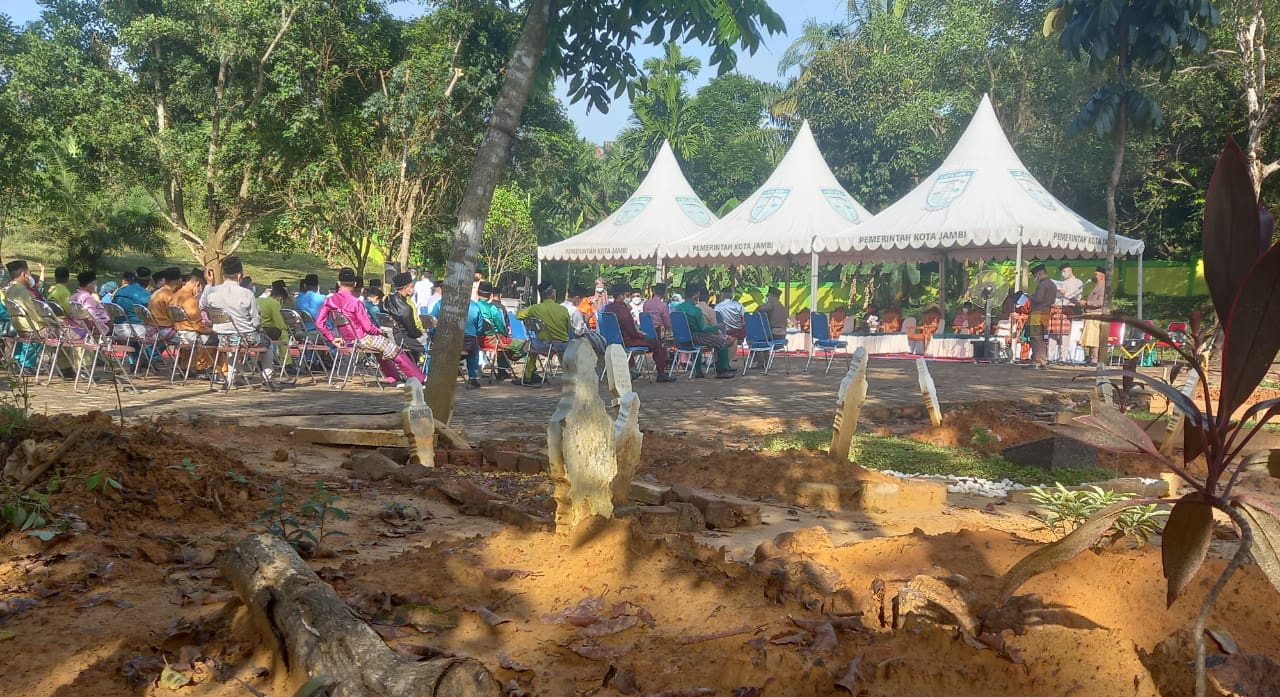pelantikan pejabat pemkot jambi di pemakaman covid19
