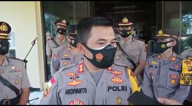 video dan tc terkaitan pengamanan psu.mp4 snapshot 02.02.376