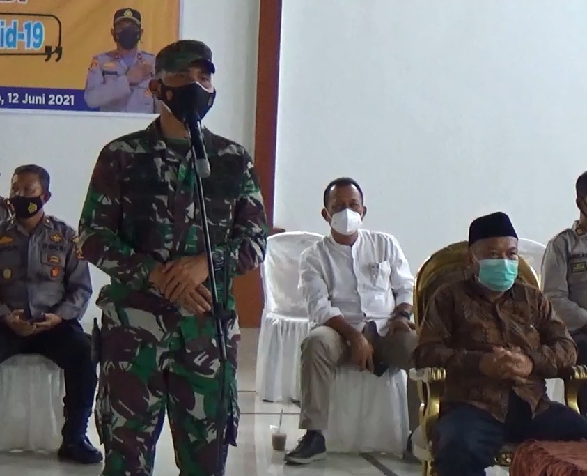Dandim 0416/Bute Pantau langsung Pelaksanaan Vaksinasi Lansia