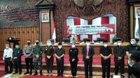 lampukuning_id_pelantikan-haris-sani DPRD Provinsi Jambi Resmi Tetapkan Haris-Sani Gubernur dan Wakil Gubernur Jambi 2021-2024