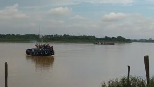 video pengusiran tambang pasir ilegal.mp4_snapshot_00.37.121 Diduga Tak Berizin, Warga Setop Aktivitas Tambang