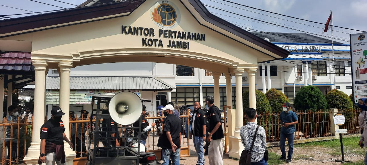 Kantor BPN Kota Jambi di Demo Warga