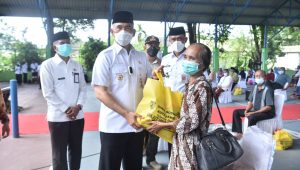 Berbagi Tugas Peringati Hari Lansia, Fasha Gelar Vaksinasi Masal, Maulana Santuni Lansia di Panti Tresna Werdha Budi Luhur