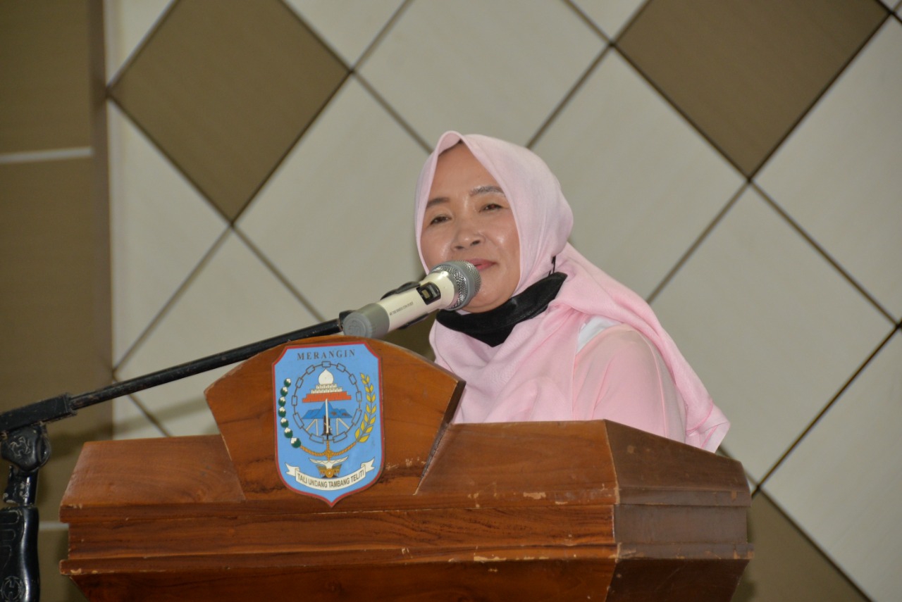 Hj. Hesnidar Ajak Kader PKK Jadi Pelopor Mengedukasi Penerapan Protokol Kesehatan