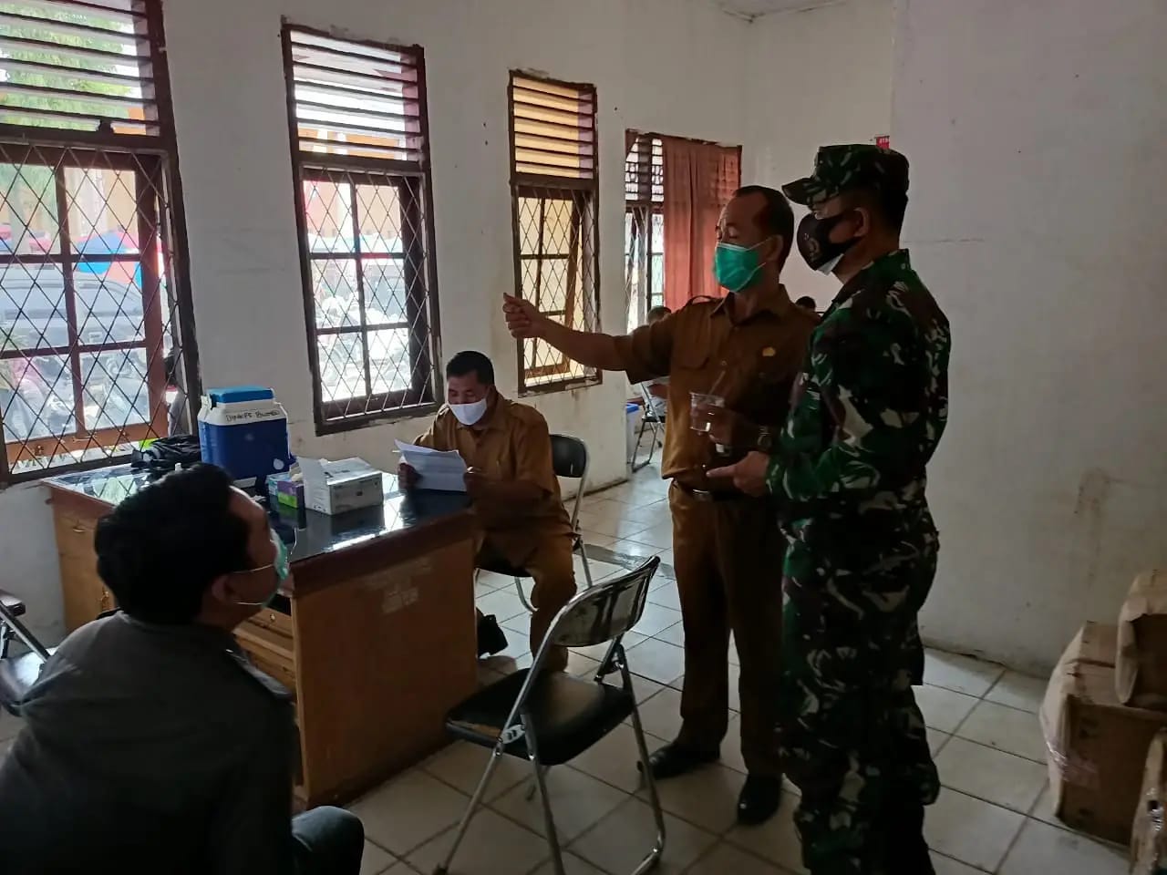 Kasdim 0416/Bute Tinjau Langsung Serbuan Vaksinasi Covid-19
