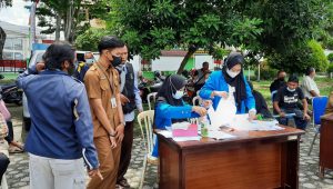 lampukuning_id_sembako Paket Sembako Cadangan Habis, Warga Banyak Belum Dapat, Pemkot Upayakan Bantuan CSR