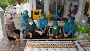 tppkk Kunjungi Dekranasda Bungo, Hj. Hesti Haris Apresiasi Inovasi Rumah Produksi Batik Bersama