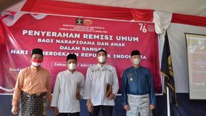 235128014_1154477774961610_375208731919418805_n Sukandar Hadiri Pemberian Remisi 247 Warga Binaan